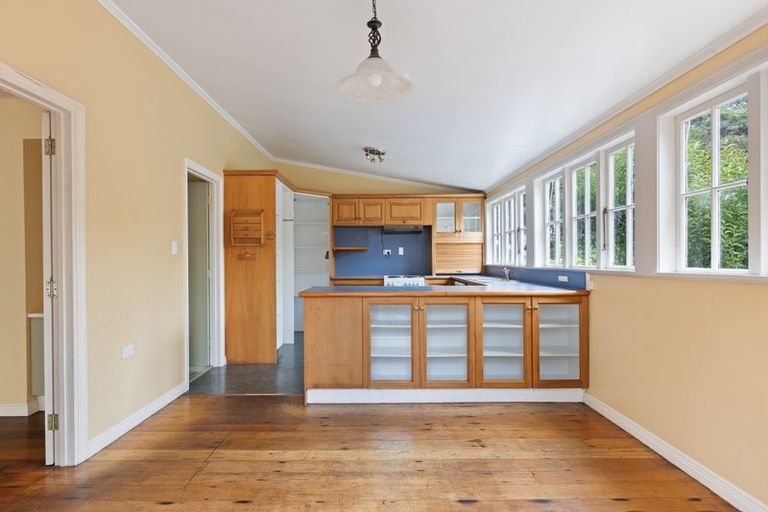 Photo of property in 2/292 Glenfield Road, Glenfield, Auckland, 0629