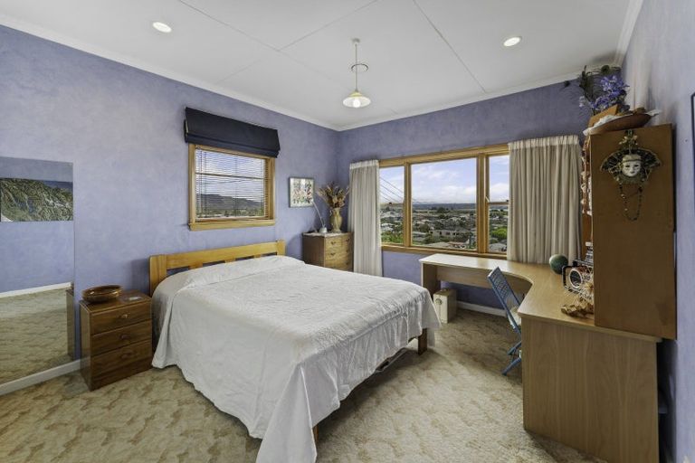 Photo of property in 15 Tosswill Road, Tahunanui, Nelson, 7011