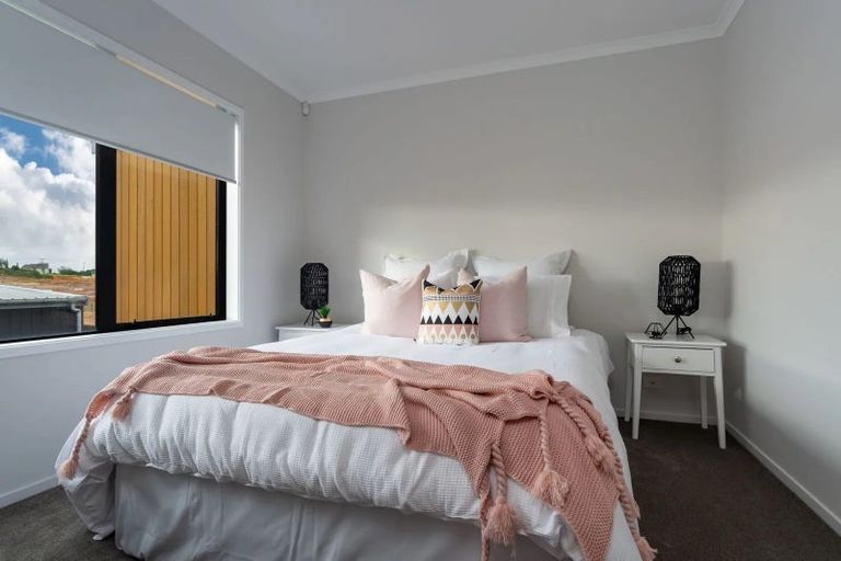 Photo of property in 12 Kapia Road, Westgate, Auckland, 0614