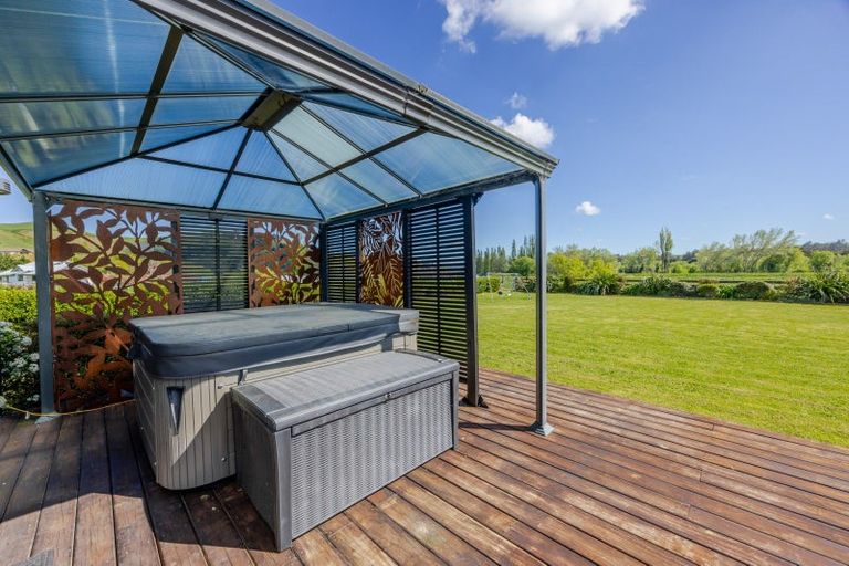 Photo of property in 50 Pukeora Scenic Road, Waipukurau, 4281