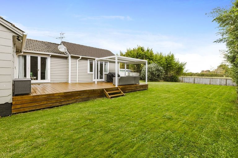 Photo of property in 12 Village Way, Ardmore, Papakura, 2582