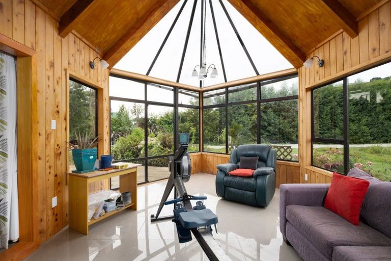 Photo of property in 6 Hill Road, Ormond, Gisborne, 4071