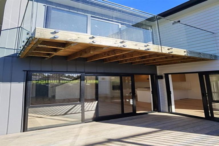 Photo of property in 9d Janome Place, Bucklands Beach, Auckland, 2014