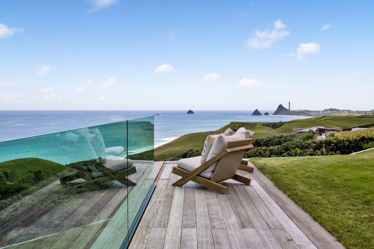 Photo of property in 24 Washer Road, Omata, New Plymouth, 4374