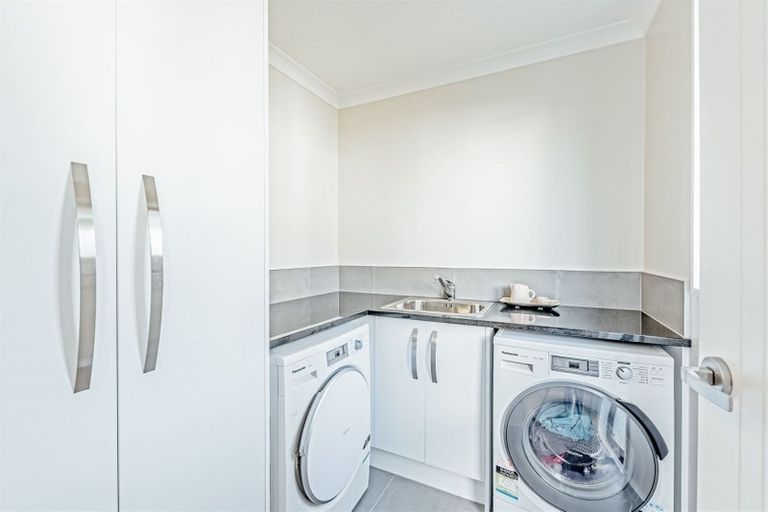 Photo of property in 5 Wilderness Green, Prebbleton, 7604