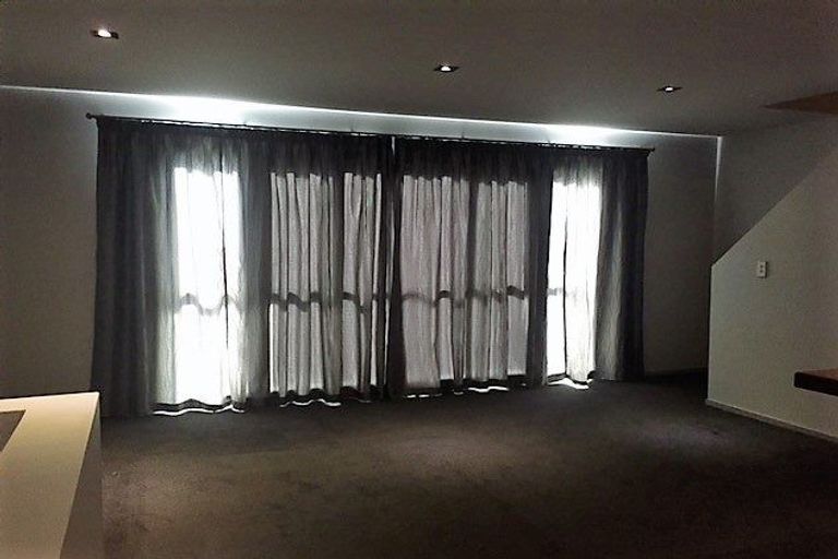 Photo of property in 6/245a Bealey Avenue, Christchurch Central, Christchurch, 8013