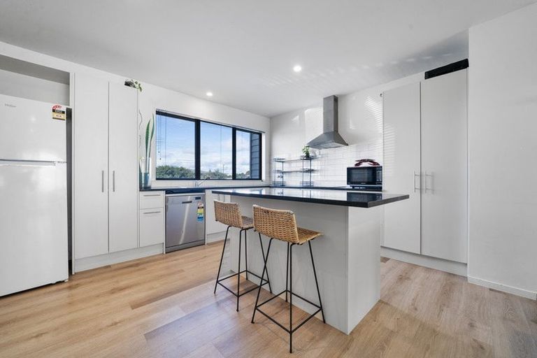 Photo of property in 180 Walters Road, Takanini, 2110