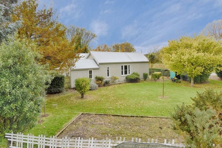 Photo of property in 29 Ontario Street, East Gore, Gore, 9710