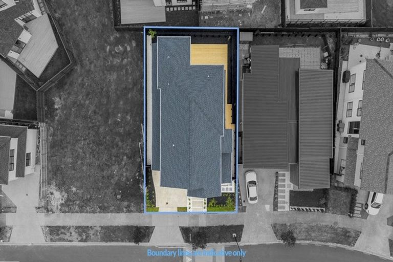 Photo of property in 8 Pineview Drive, Rosehill, Papakura, 2113