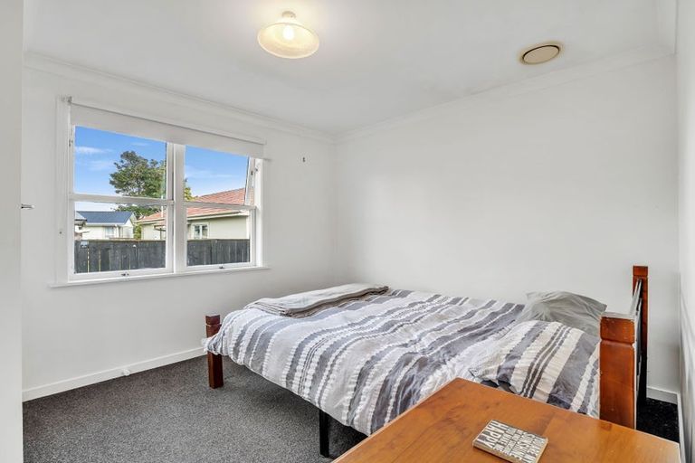 Photo of property in 10 Antrim Place, Hokowhitu, Palmerston North, 4410