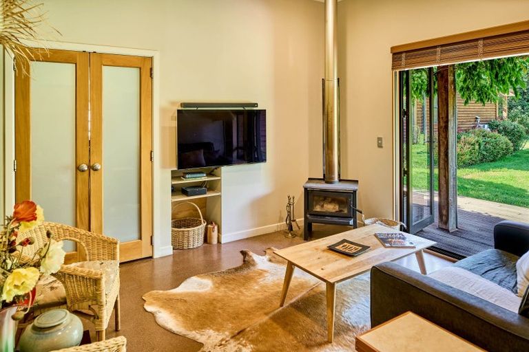 Photo of property in 96 Arcus Road, Te Horo, Otaki, 5582