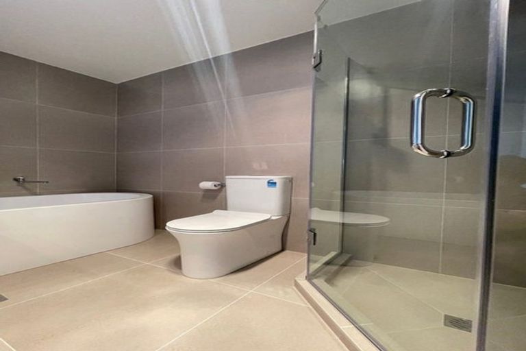 Photo of property in 114c Bruce Mclaren Road, Henderson, Auckland, 0612