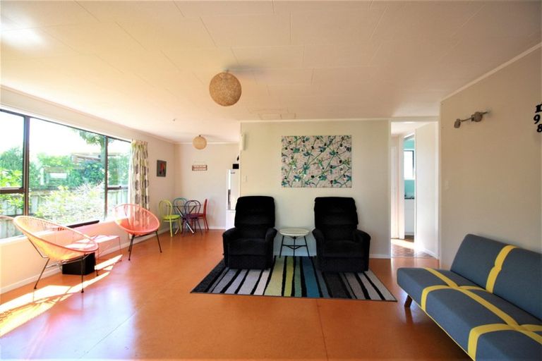 Photo of property in 17 Mako Avenue, Whiritoa, Whangamata, 3691