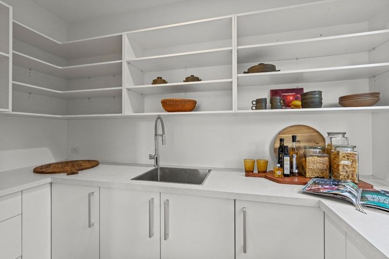 Photo of property in 62 Straven Road, Fendalton, Christchurch, 8014