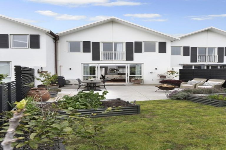 Photo of property in 24 Tanners Road, Mangere Bridge, Auckland, 2022