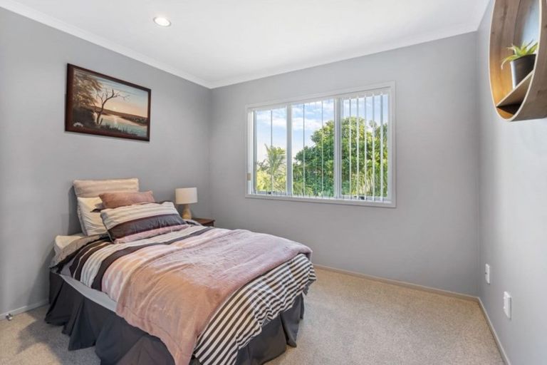 Photo of property in 28 Jelas Road, Red Beach, 0932