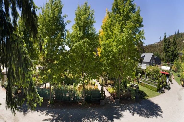 Photo of property in 555 Aubrey Road, Wanaka, 9305