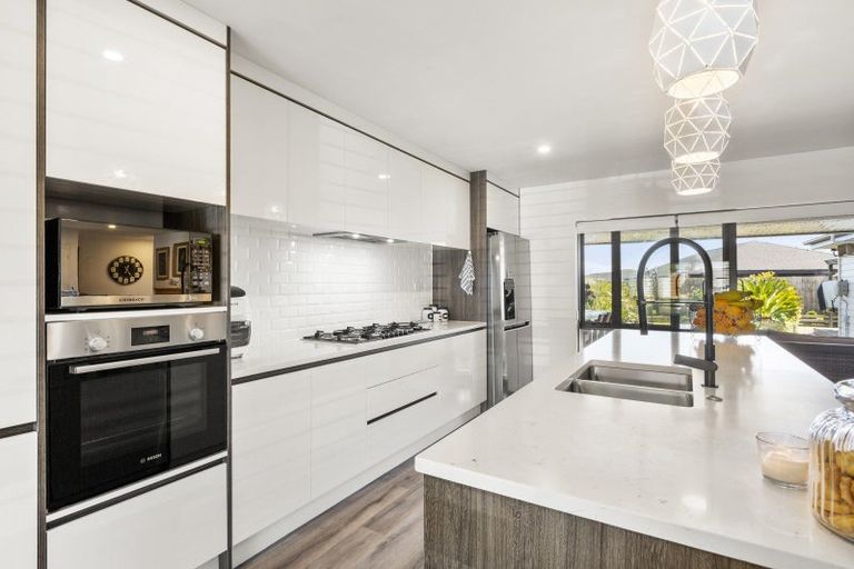 Photo of property in 79 Mclarin Road, Glenbrook, Waiuku, 2681