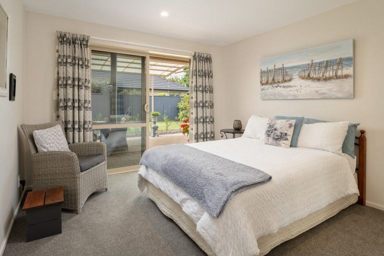 Photo of property in 32 Magnolia Drive, Springlands, Blenheim, 7201