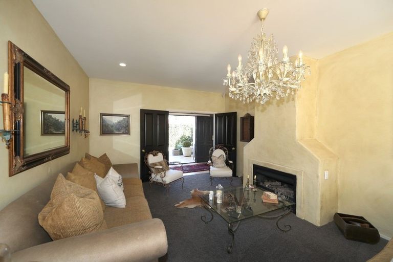 Photo of property in 42 Pukekura Place, Taradale, Napier, 4112