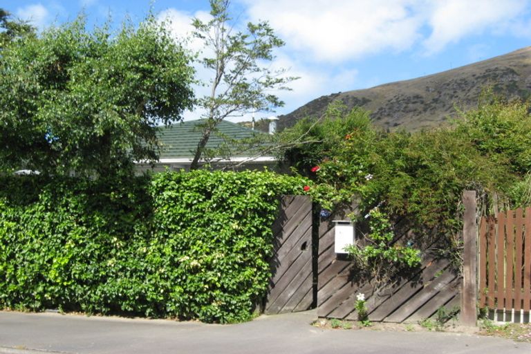 Photo of property in 1/12 Finnsarby Place, Sumner, Christchurch, 8081