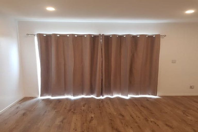 Photo of property in 48 Parahau Road, Papakura, 2110