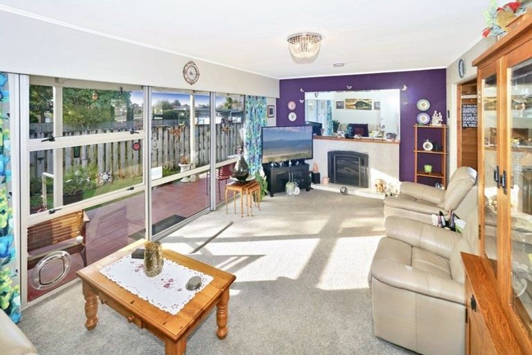Photo of property in 11 Valley Road, Te Puke, 3119