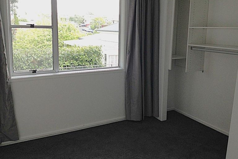 Photo of property in 7/16 Rutland Road, Stanley Point, Auckland, 0624