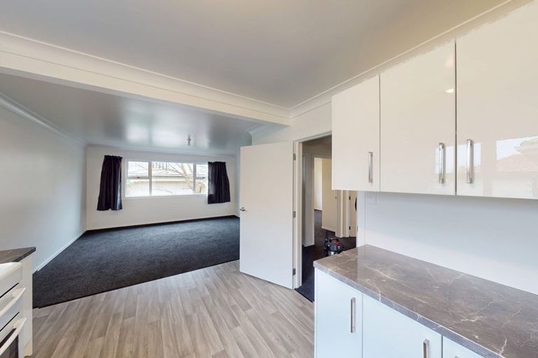 Photo of property in 12 Larsen Court, Roslyn, Palmerston North, 4414