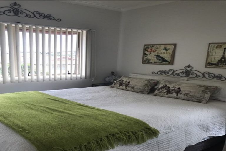 Photo of property in 36 Trimaran Drive, Gulf Harbour, Whangaparaoa, 0930