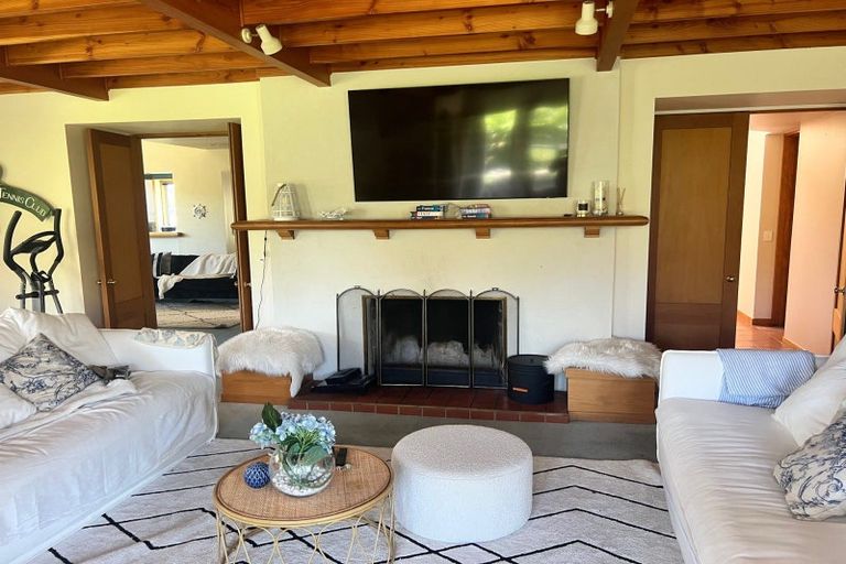 Photo of property in 11 Waimana Place, Wanaka, 9305