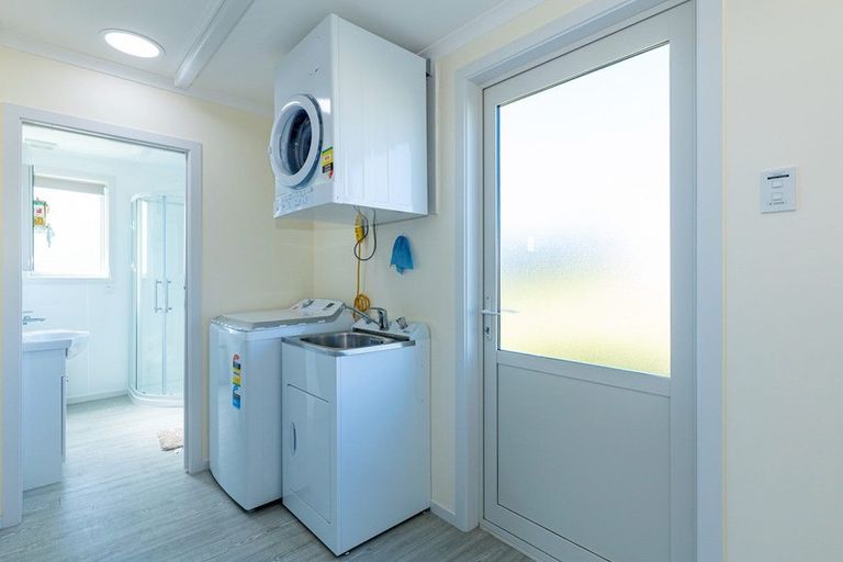 Photo of property in 35 Oban Street, Holmes Hill, Oamaru, 9401