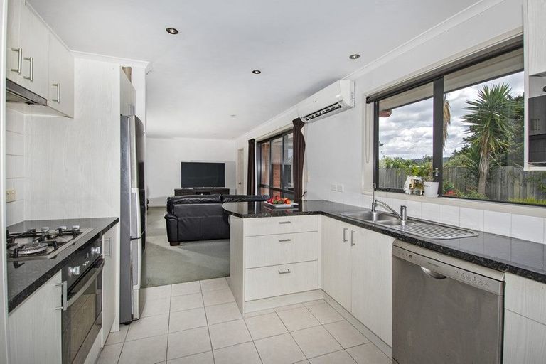 Photo of property in 6 Mcainch Place, Te Kamo, Whangarei, 0112
