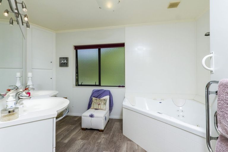 Photo of property in 5 Paradise Way, Pohara, Takaka, 7183