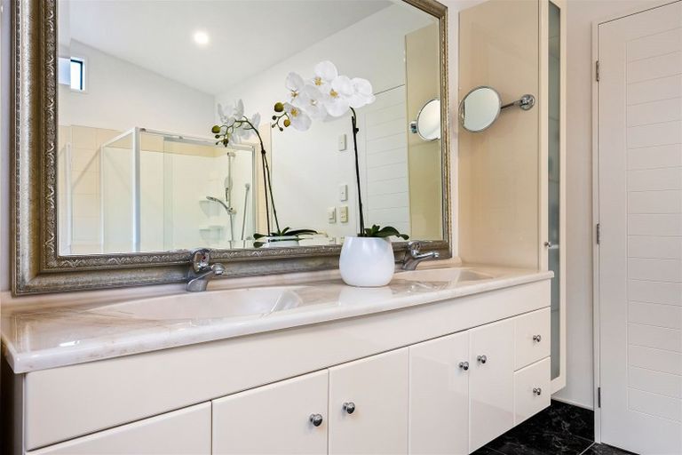 Photo of property in 158 Glenstrae Road, Redcliffs, Christchurch, 8081