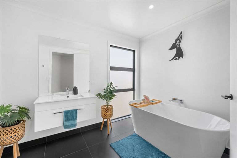 Photo of property in 103 Tiro Kina Road, Tasman, Upper Moutere, 7175