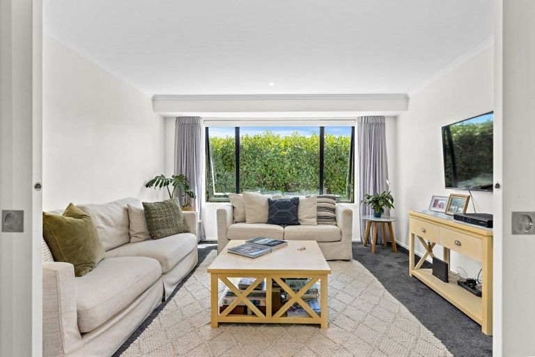 Photo of property in 22 Laly Haddon Place, Matakana, Warkworth, 0985