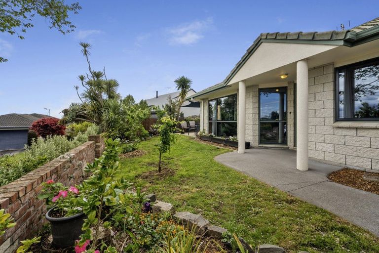 Photo of property in 30 Summerhaven Place, Ohauiti, Tauranga, 3112