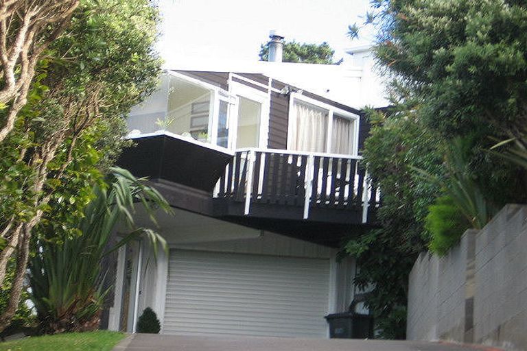 Photo of property in 68 Allington Road, Karori, Wellington, 6012