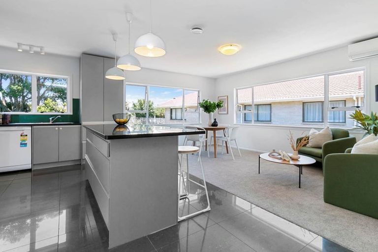 Photo of property in 279b Hillsborough Road, Hillsborough, Auckland, 1042