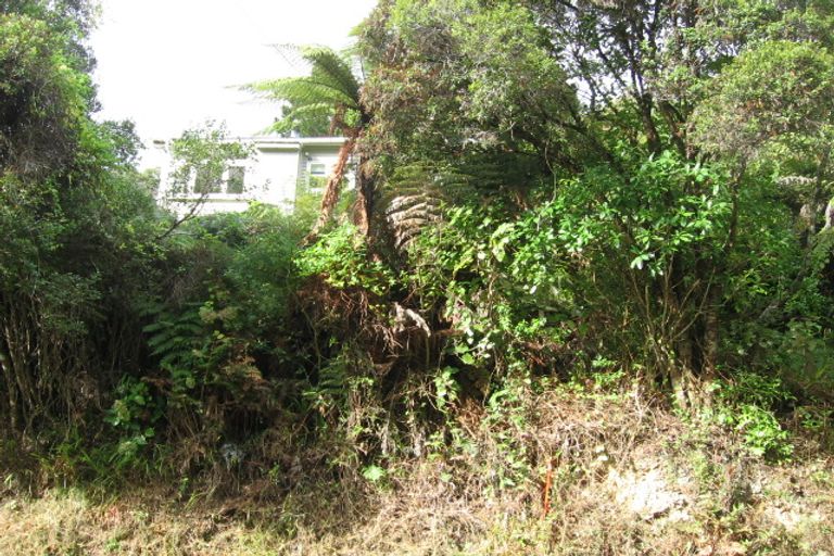 Photo of property in 33 Wyndham Road, Pinehaven, Upper Hutt, 5019