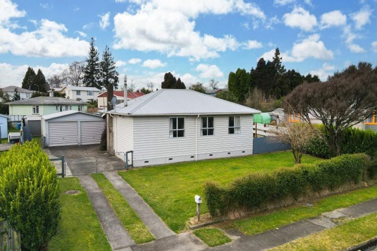 Photo of property in 17 Saint Andrews Drive, Tokoroa, 3420