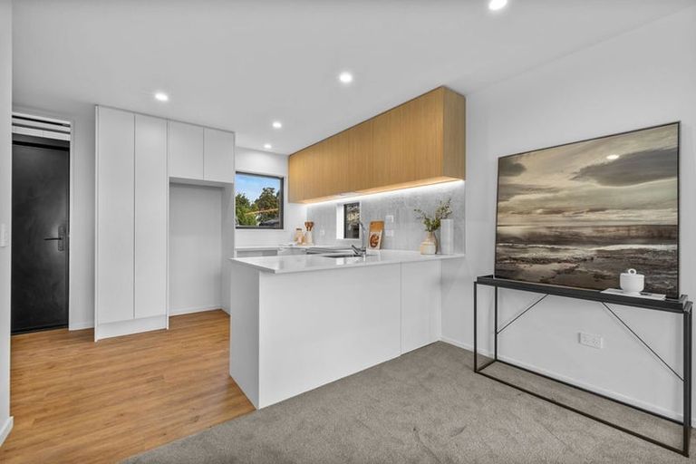 Photo of property in 2/235 Cranford Street, St Albans, Christchurch, 8014