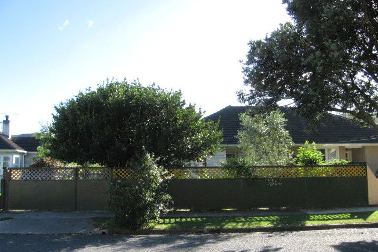 Photo of property in 45 Petherick Street, Taita, Lower Hutt, 5011