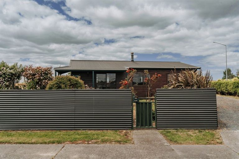 Photo of property in 49 Renfrew Street, Balclutha, 9230