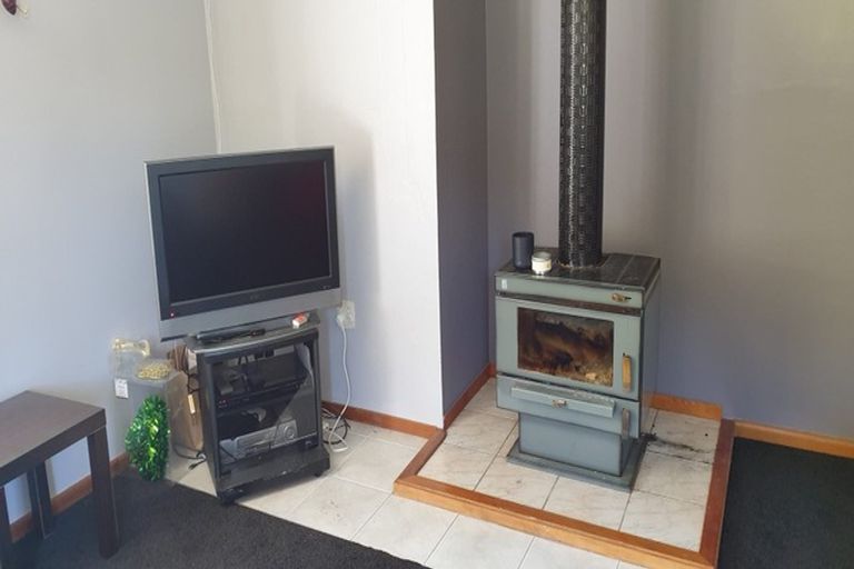 Photo of property in 98 Marlborough Street, Greymouth, 7805