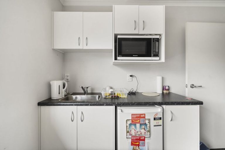 Photo of property in 1/81 Normandy Avenue, Melville, Hamilton, 3206