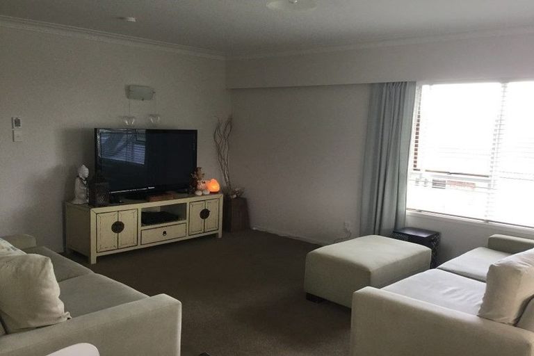 Photo of property in 1/49 Francis Street, Hauraki, Auckland, 0622