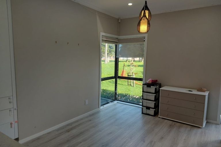 Photo of property in 11 Josland Lane, Wallaceville, Upper Hutt, 5018