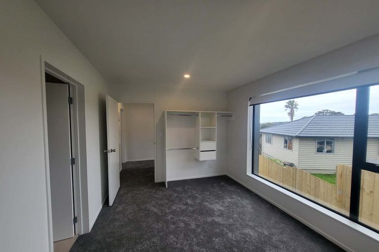 Photo of property in 4f Hepburn Road, Glendene, Auckland, 0602